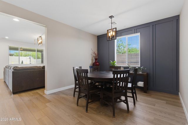 13306 W DALE Lane, Peoria, AZ 85383