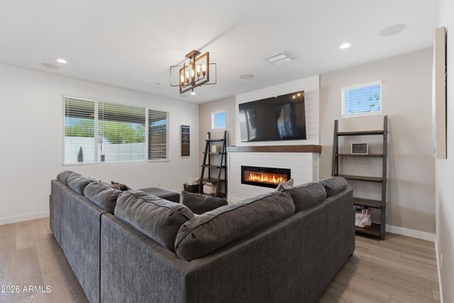 13306 W DALE Lane, Peoria, AZ 85383