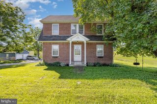 2775 W COLLEGE AVE, York, PA 17408
