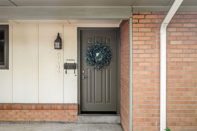 6944 S Lakeview Street, Littleton, CO 80120