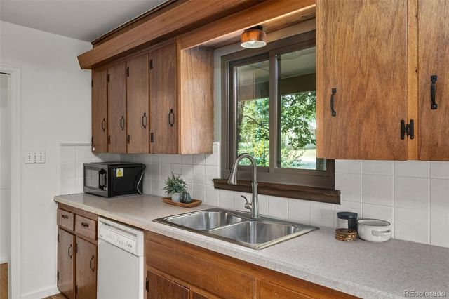 6944 S Lakeview Street, Littleton, CO 80120