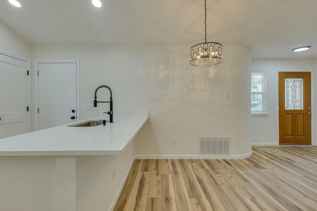 8304 Mauai DR, Austin, TX 78749