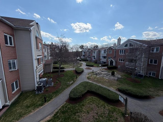 10 Chapman St 303, Weymouth, MA 02189