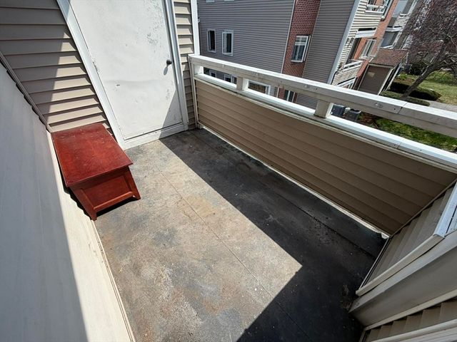 10 Chapman St 303, Weymouth, MA 02189