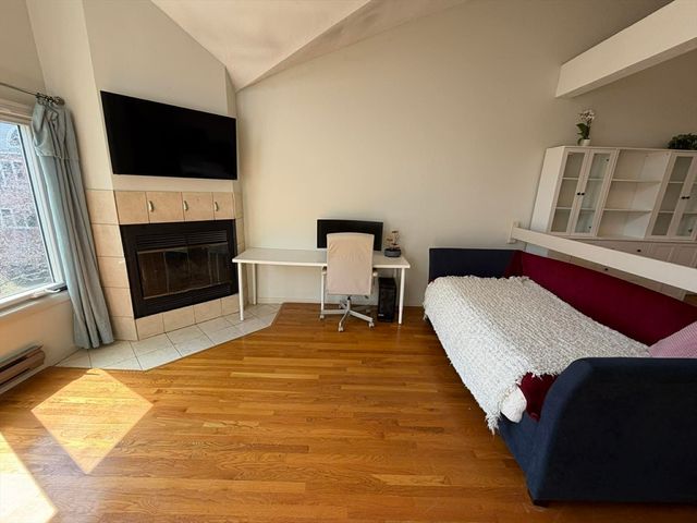 10 Chapman St 303, Weymouth, MA 02189