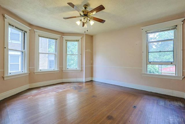 2916 Harrison Avenue, Cincinnati, OH 45211