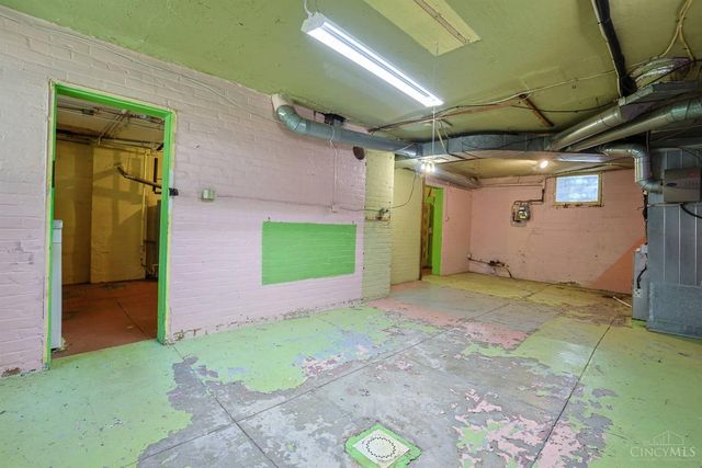 2916 Harrison Avenue, Cincinnati, OH 45211