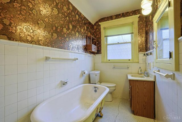 2916 Harrison Avenue, Cincinnati, OH 45211