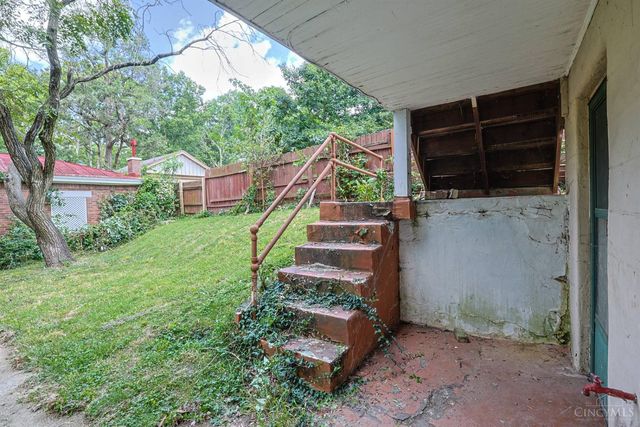 2916 Harrison Avenue, Cincinnati, OH 45211