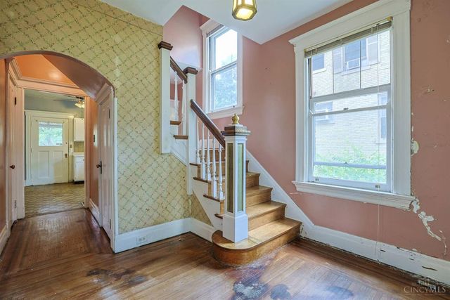 2916 Harrison Avenue, Cincinnati, OH 45211