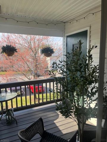 692 Honeybrook Cir 692, Lopatcong Twp., NJ 08886