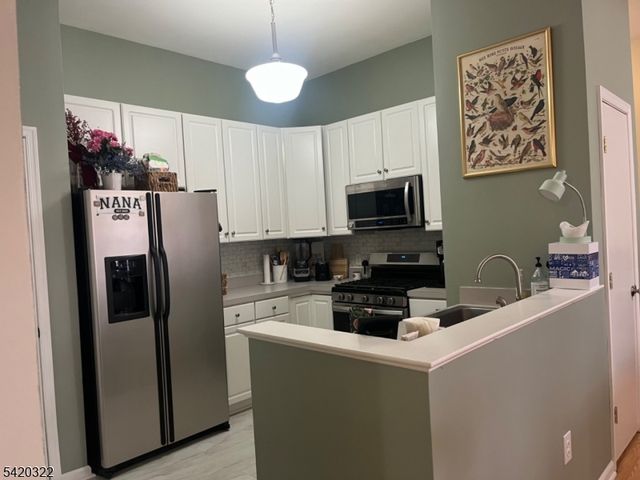 692 Honeybrook Cir 692, Lopatcong Twp., NJ 08886