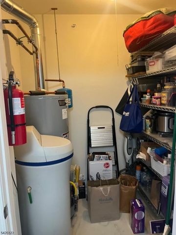 692 Honeybrook Cir 692, Lopatcong Twp., NJ 08886