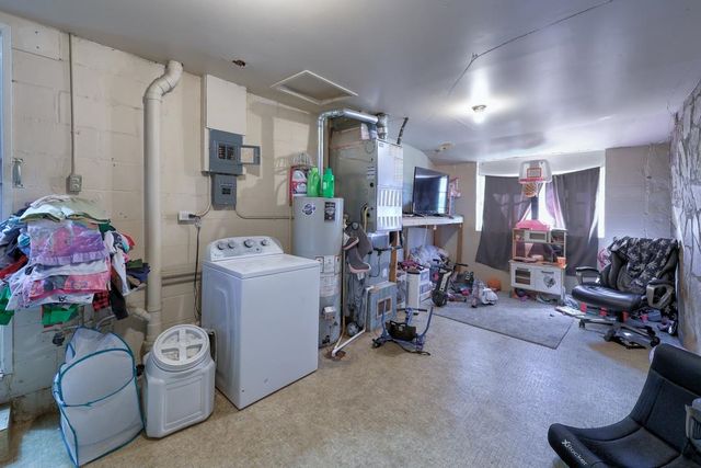 1010 Menor St, Winfield, KS 67156