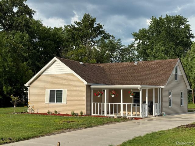 29240 McDonald Street, Roseville, MI 48066