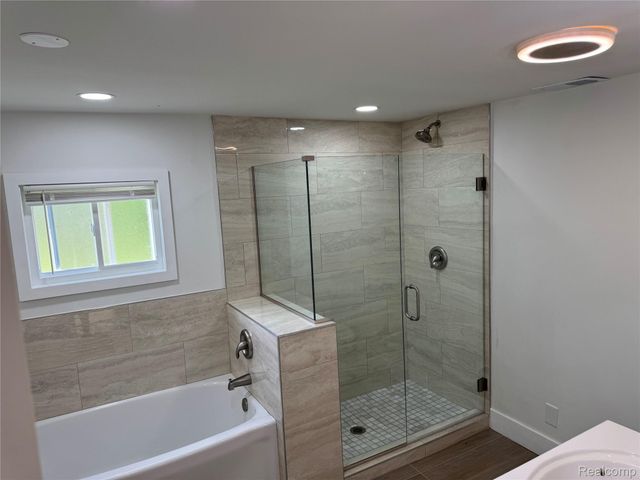 29240 McDonald Street, Roseville, MI 48066
