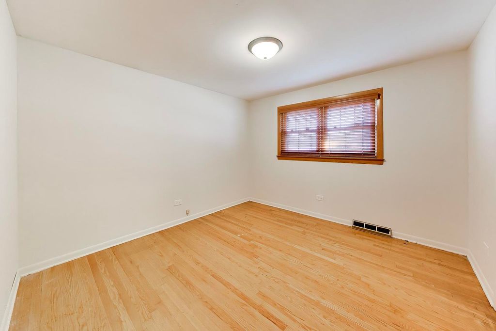 6544 W 84th Street, Burbank, IL 60459 — photo 3