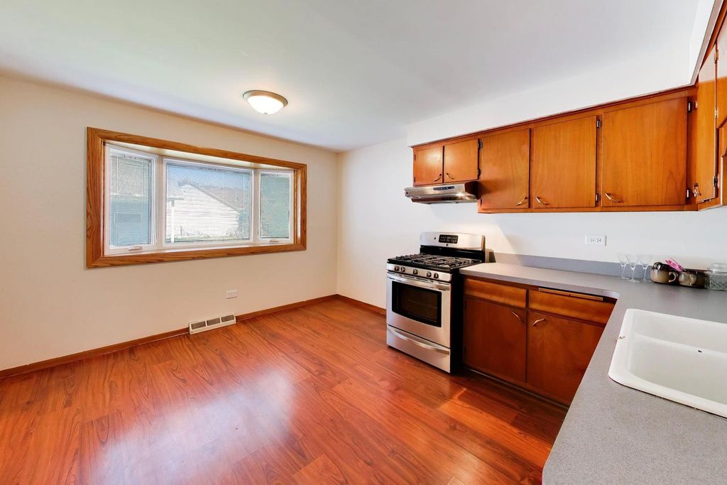 6544 W 84th Street, Burbank, IL 60459 — photo 4