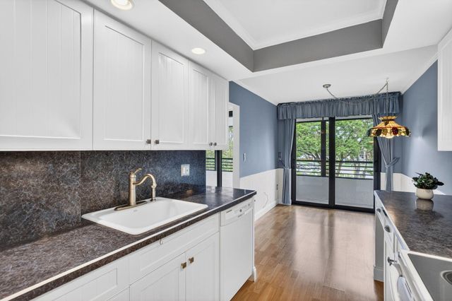1410 Sheridan Street 19i, Hollywood, FL 33020