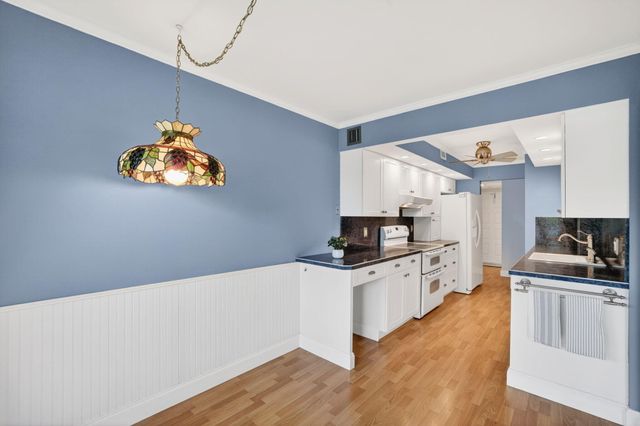 1410 Sheridan Street 19i, Hollywood, FL 33020
