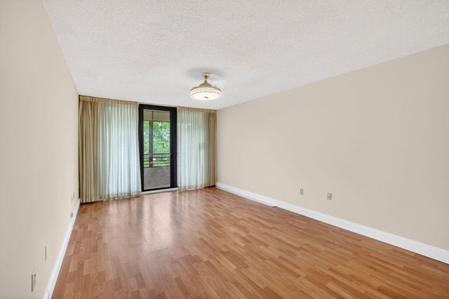 1410 Sheridan Street 19i, Hollywood, FL 33020