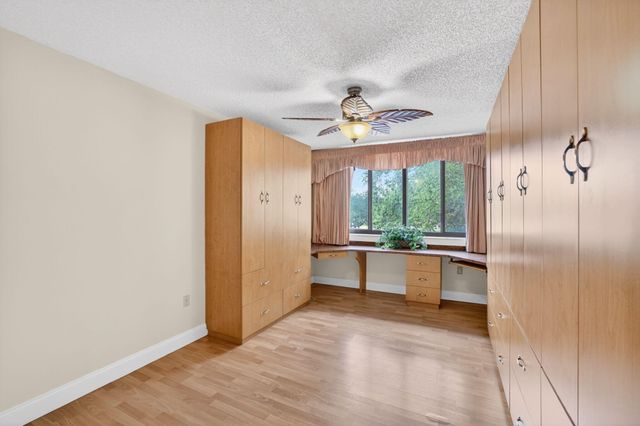 1410 Sheridan Street 19i, Hollywood, FL 33020