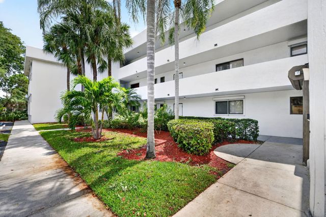 1410 Sheridan Street 19i, Hollywood, FL 33020