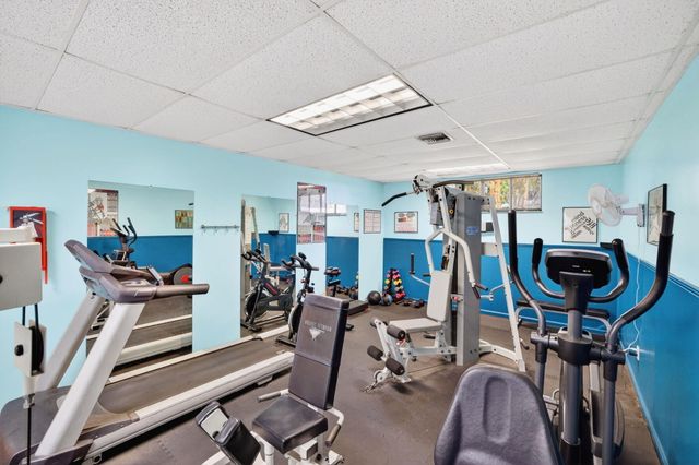 1410 Sheridan Street 19i, Hollywood, FL 33020