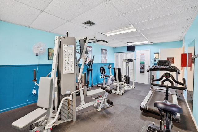 1410 Sheridan Street 19i, Hollywood, FL 33020