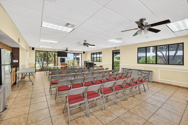 1410 Sheridan Street 19i, Hollywood, FL 33020