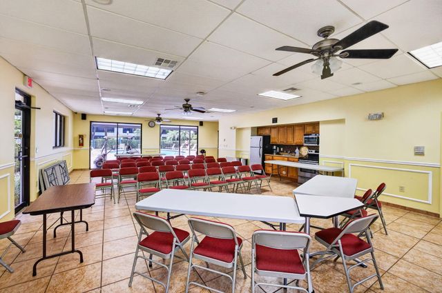 1410 Sheridan Street 19i, Hollywood, FL 33020