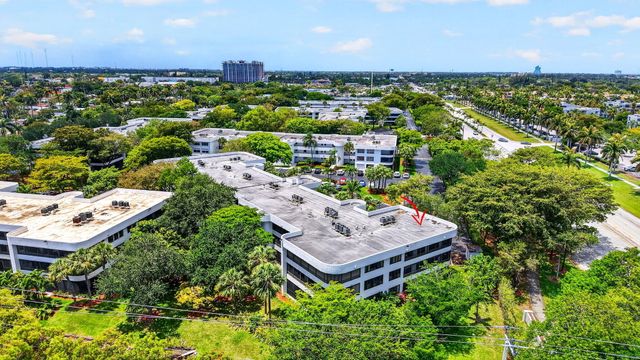 1410 Sheridan Street 19i, Hollywood, FL 33020