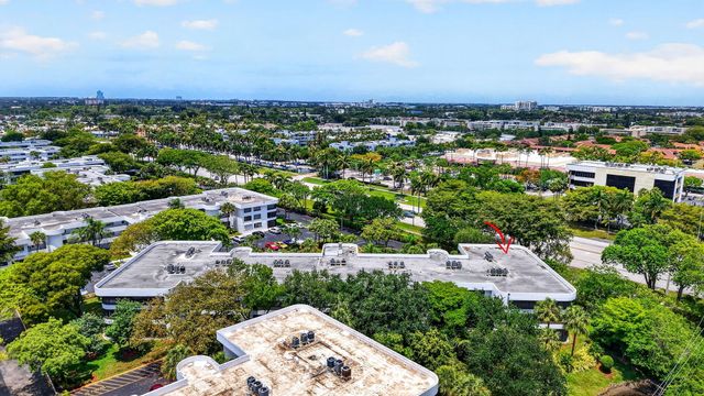1410 Sheridan Street 19i, Hollywood, FL 33020