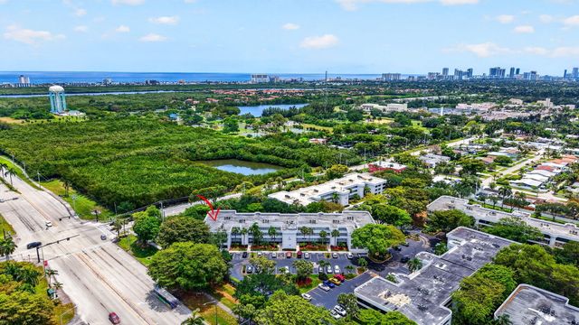 1410 Sheridan Street 19i, Hollywood, FL 33020