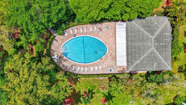 1410 Sheridan Street 19i, Hollywood, FL 33020