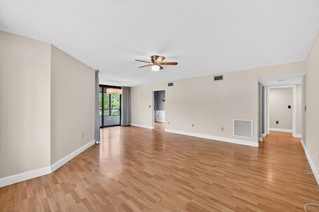 1410 Sheridan Street 19i, Hollywood, FL 33020
