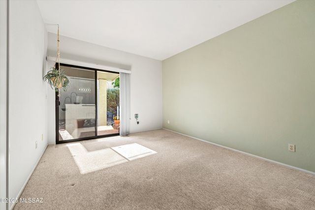 5557 N Sapphire Drive, Tucson, AZ 85750