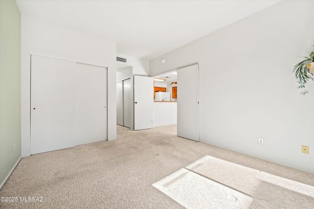 5557 N Sapphire Drive, Tucson, AZ 85750