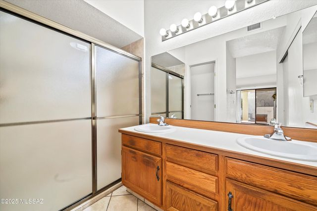 5557 N Sapphire Drive, Tucson, AZ 85750