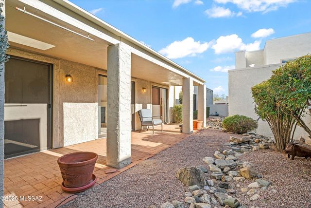 5557 N Sapphire Drive, Tucson, AZ 85750