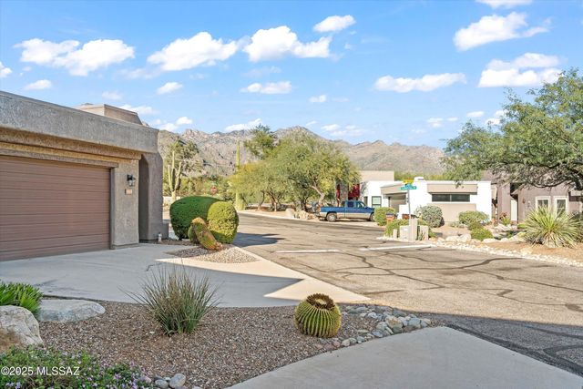 5557 N Sapphire Drive, Tucson, AZ 85750