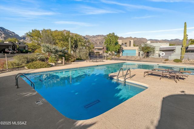 5557 N Sapphire Drive, Tucson, AZ 85750