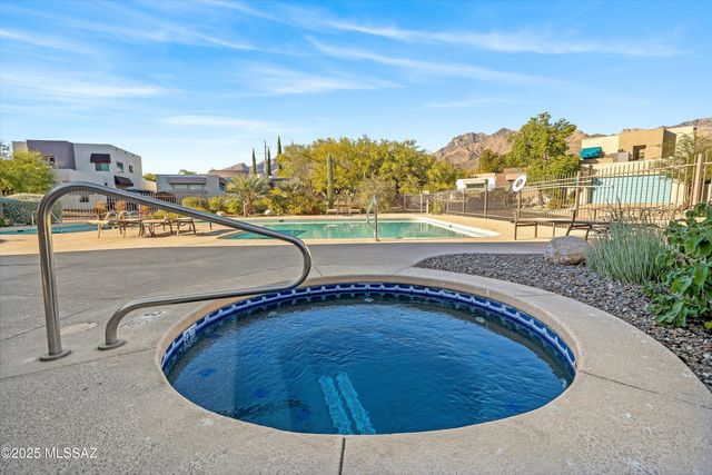 5557 N Sapphire Drive, Tucson, AZ 85750