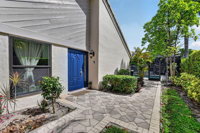 9708 Erica Court, Boca Raton, FL 33496