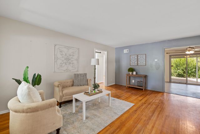 2617 N Erie, Wichita, KS 67205