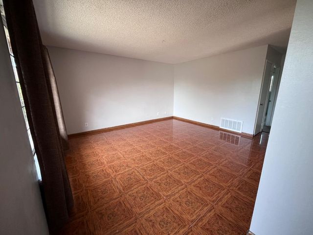 10429 White Rock Rd, Rancho Cordova, CA 95670