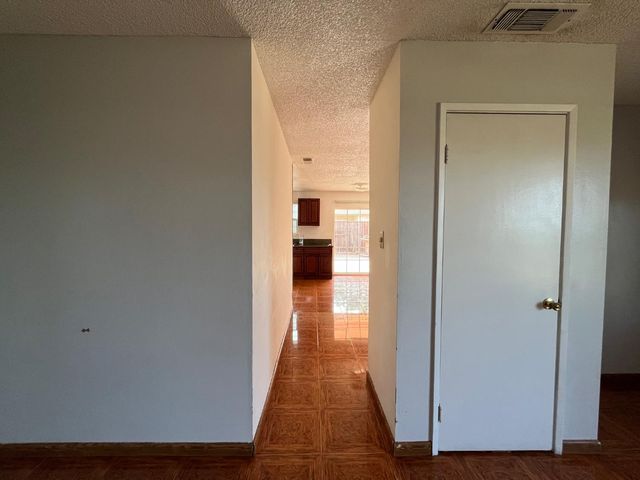 10429 White Rock Rd, Rancho Cordova, CA 95670