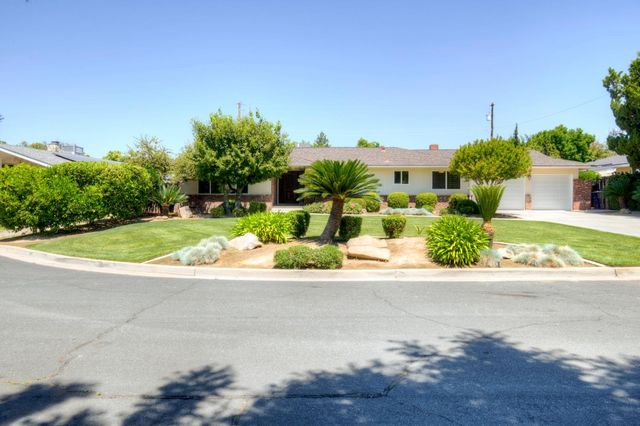 1770 W Celeste Avenue, Fresno, CA 93711