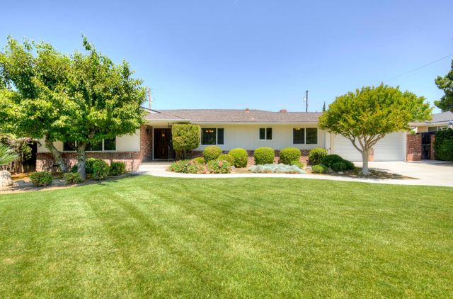 1770 W Celeste Avenue, Fresno, CA 93711