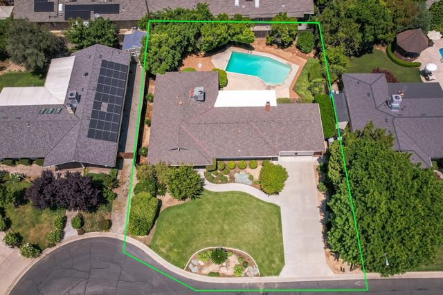 1770 W Celeste Avenue, Fresno, CA 93711